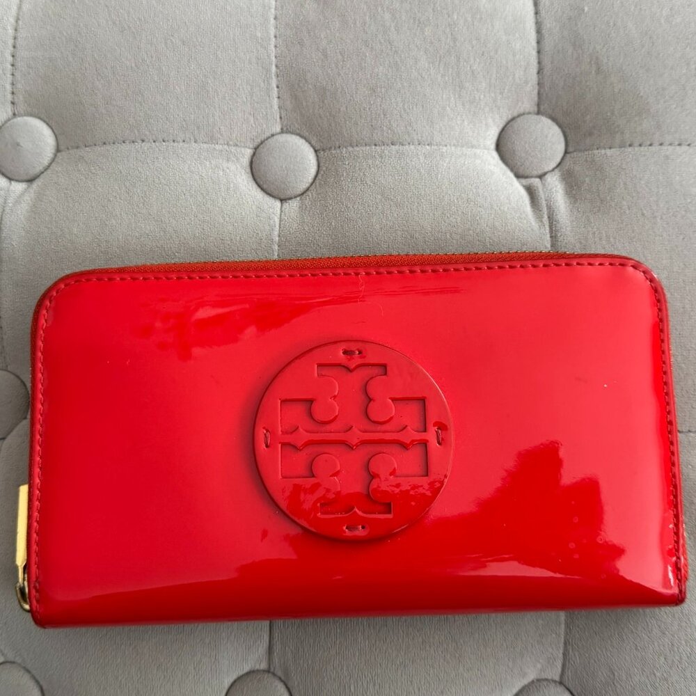 Tory Burch Patent Leather Wallet